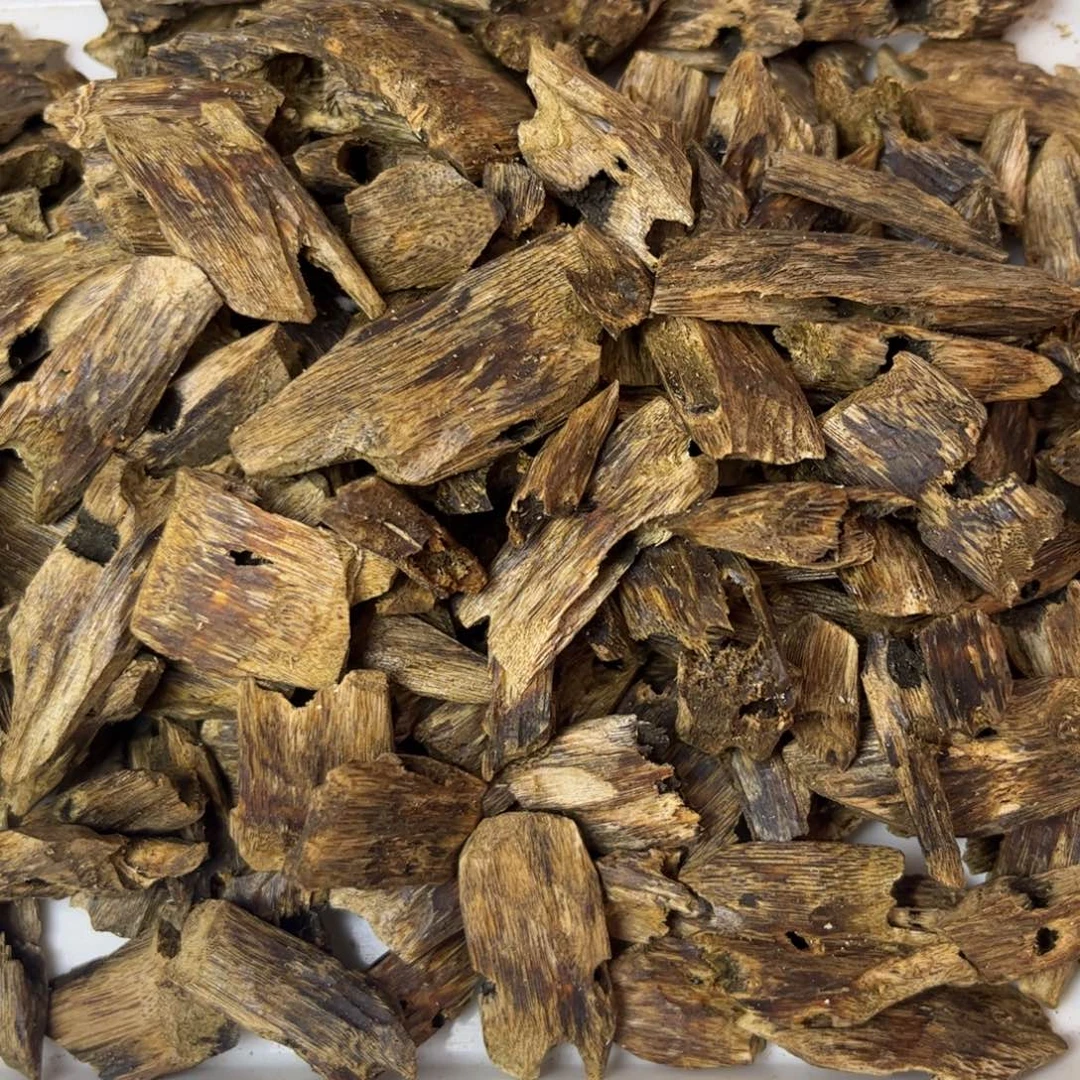 沉香木手把件粤*奇楠块料子122 克。。。