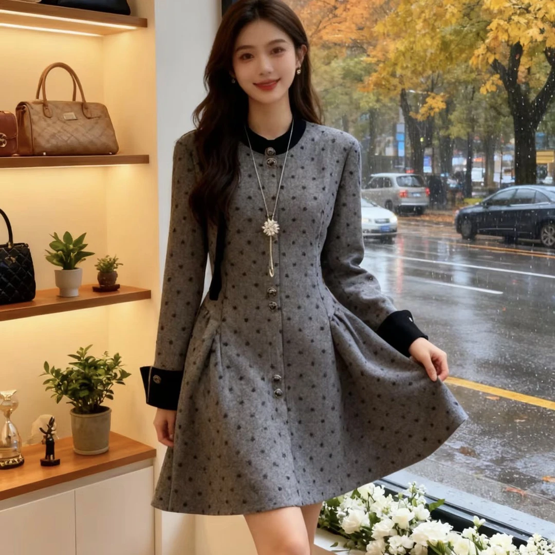 冬季新款大码女装时尚气质绝美毛呢波点连衣裙