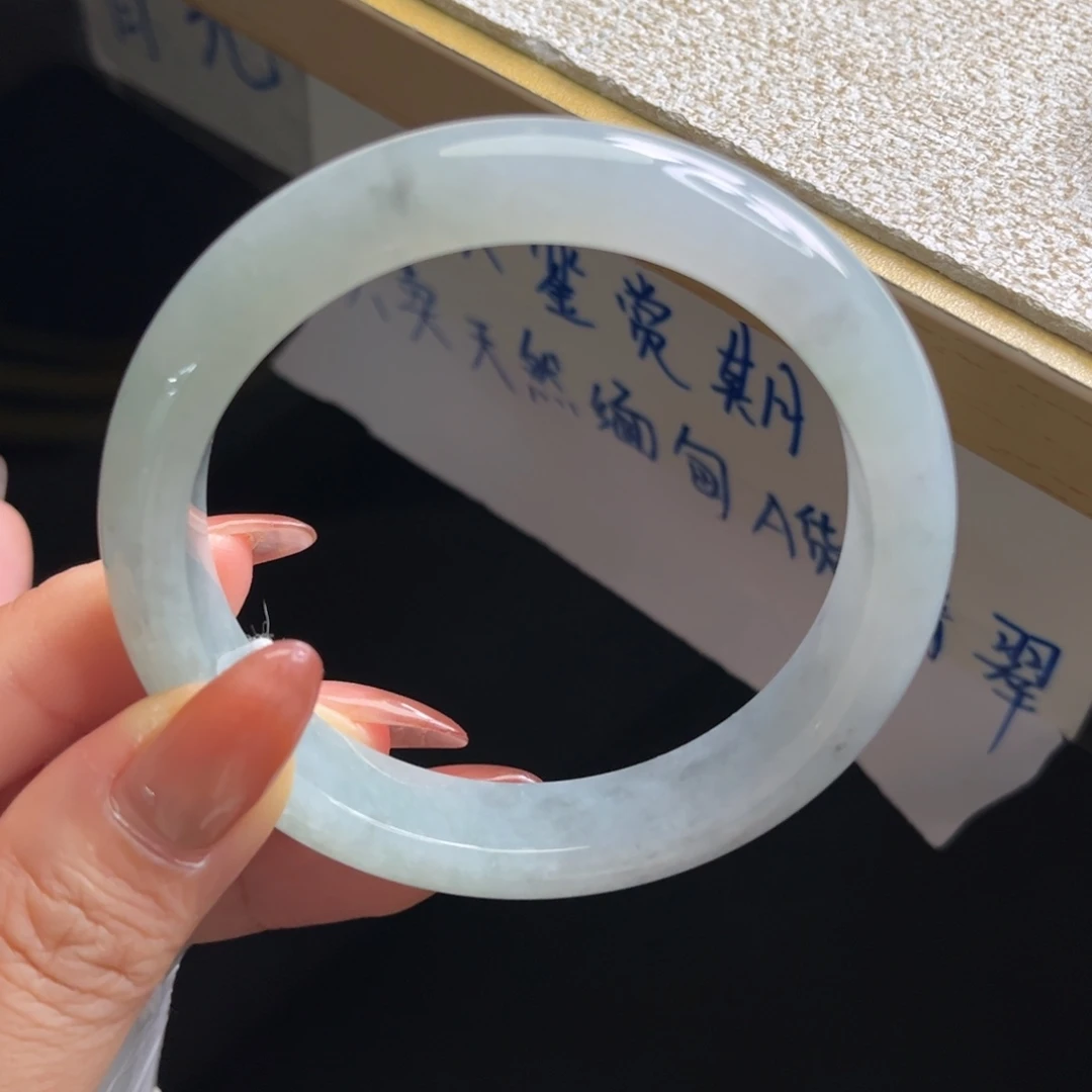翡翠未镶嵌手镯手镯