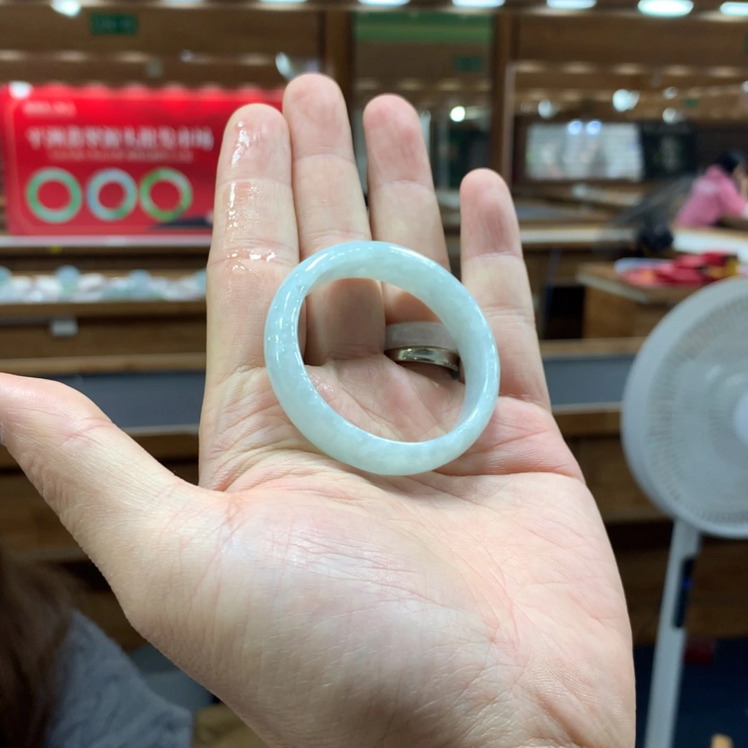 吃***)翡翠未镶嵌手镯福利