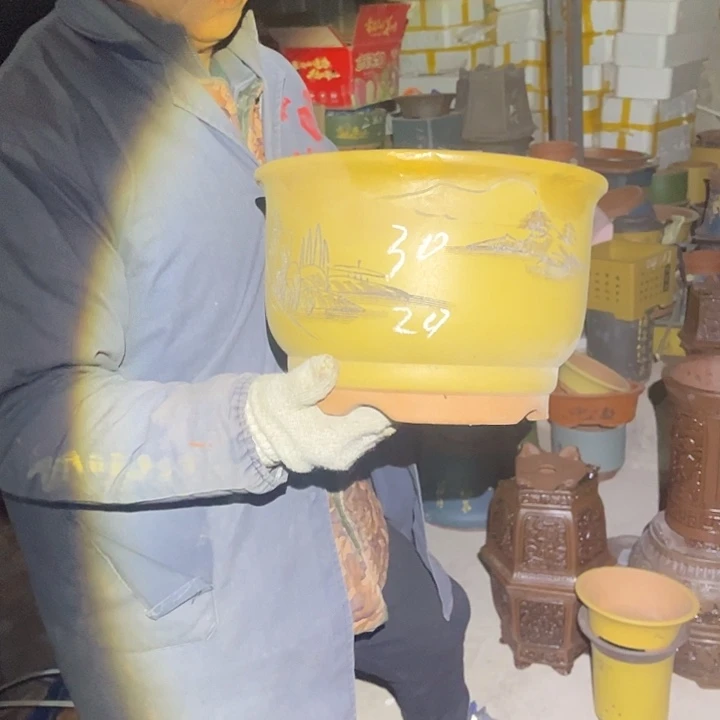 紫砂紫砂花盆和小