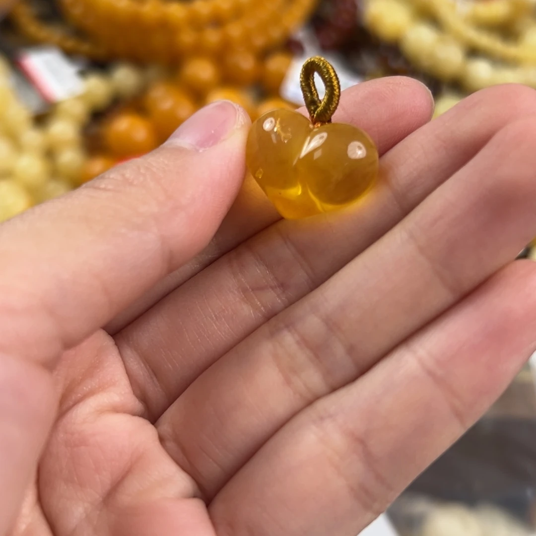 琥珀未镶嵌珠宝奇石