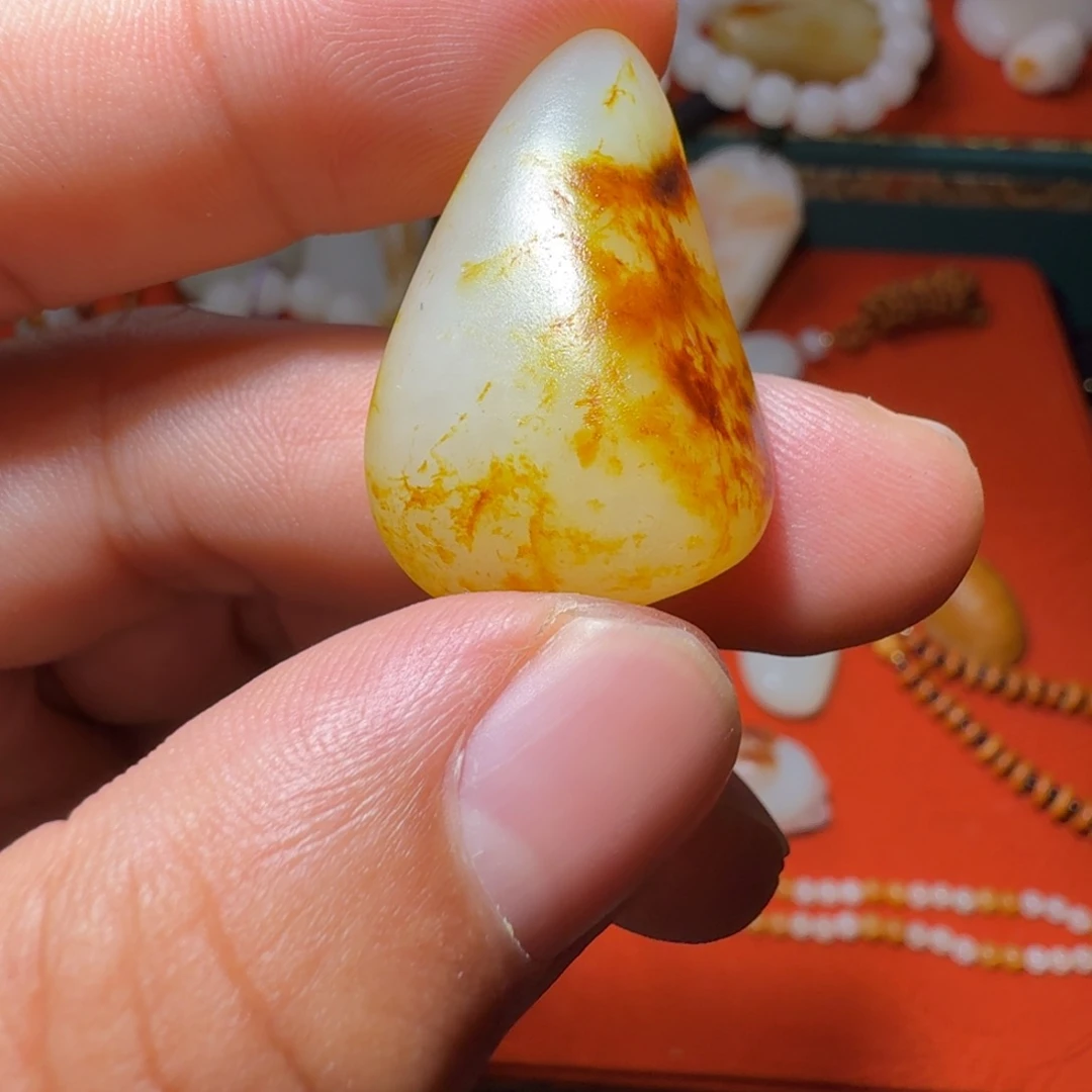 和田玉（糖玉）未镶嵌颈饰