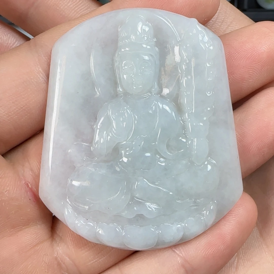 翡翠未镶嵌颈饰虚空藏菩萨