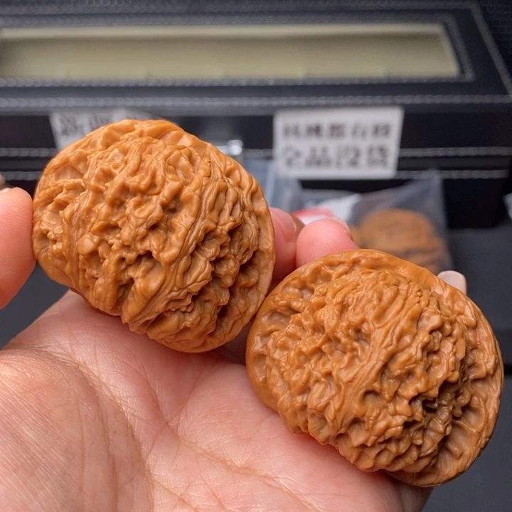 文玩核桃把件46球疆