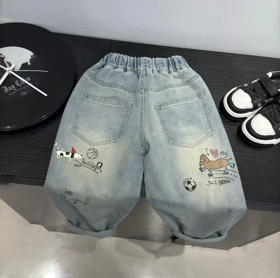 后袋踢球小狗牛仔裤休闲宝宝小童男童女童男童男童潮牌牛仔裤春装