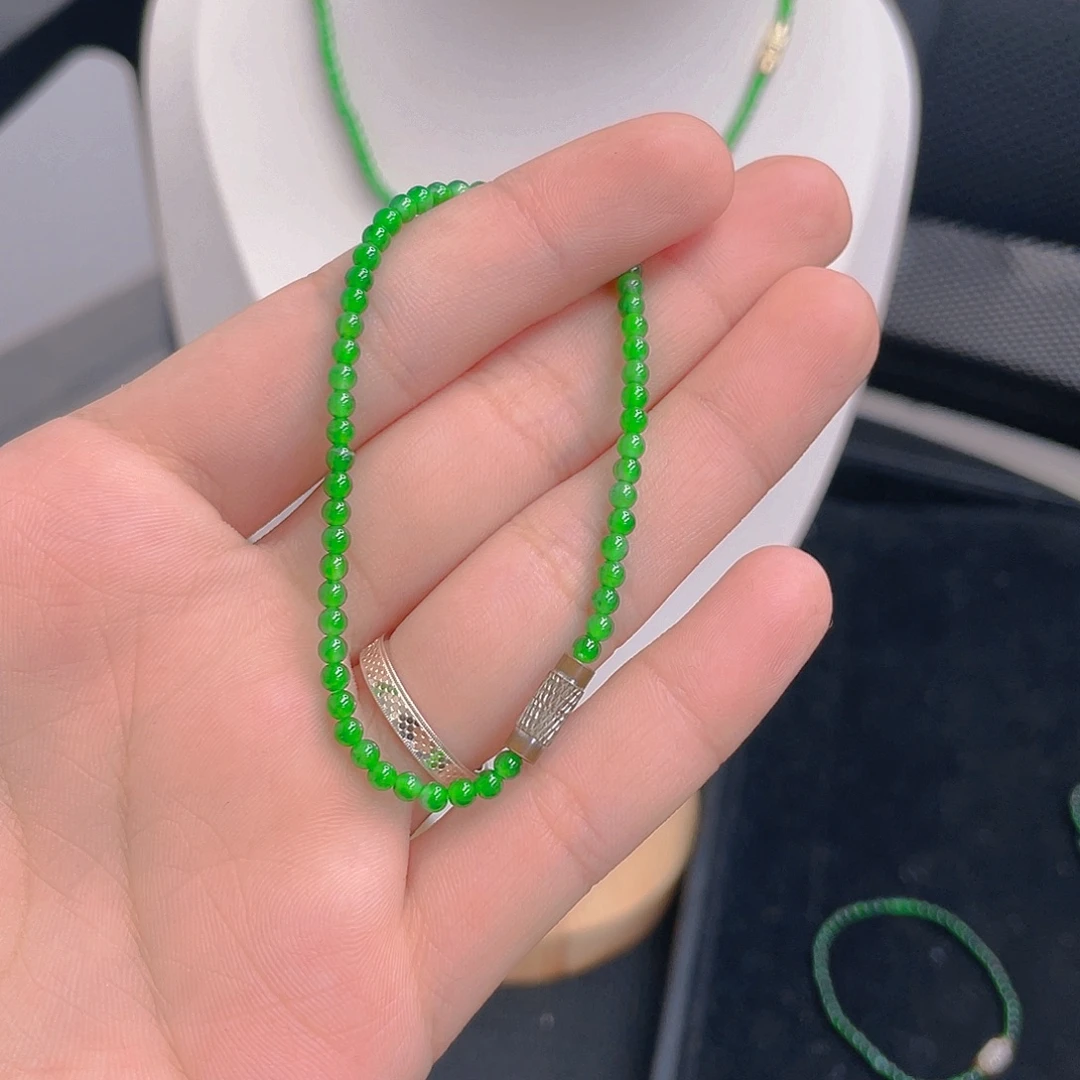 翡翠未镶嵌项链