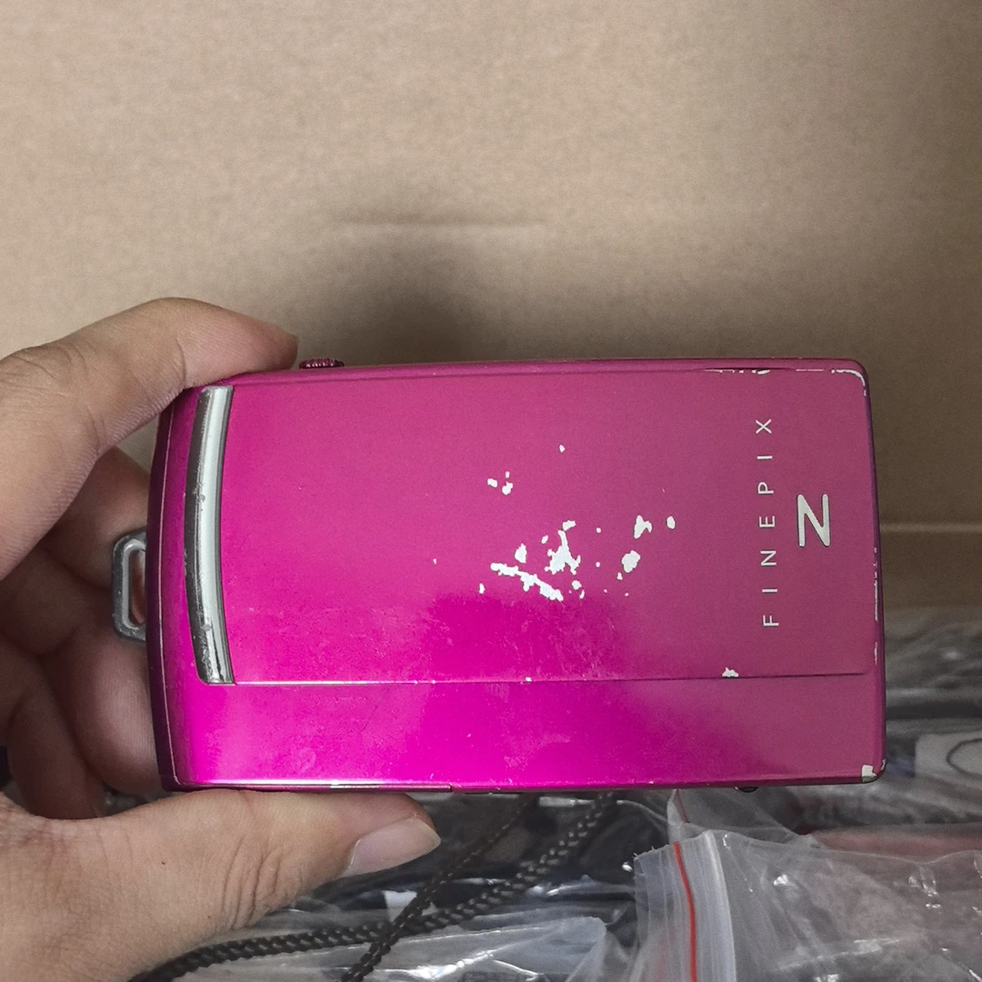 九成新   富士z1000EXR    屏幕有线
