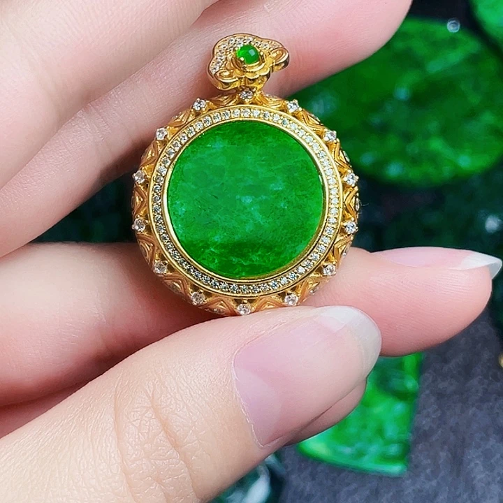 翡翠银S925镶嵌颈饰多样性