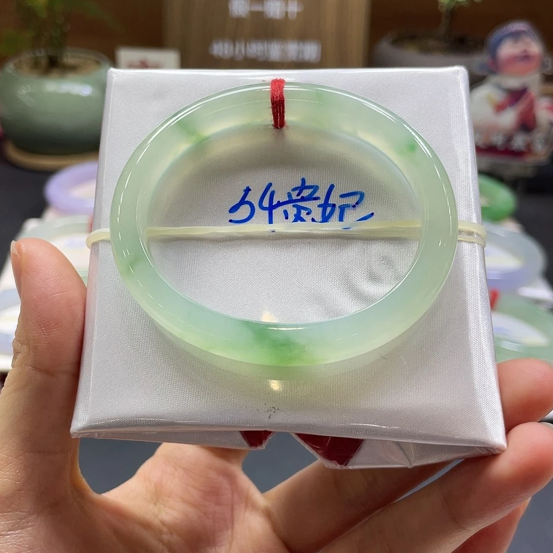 翡翠未镶嵌手镯47 号