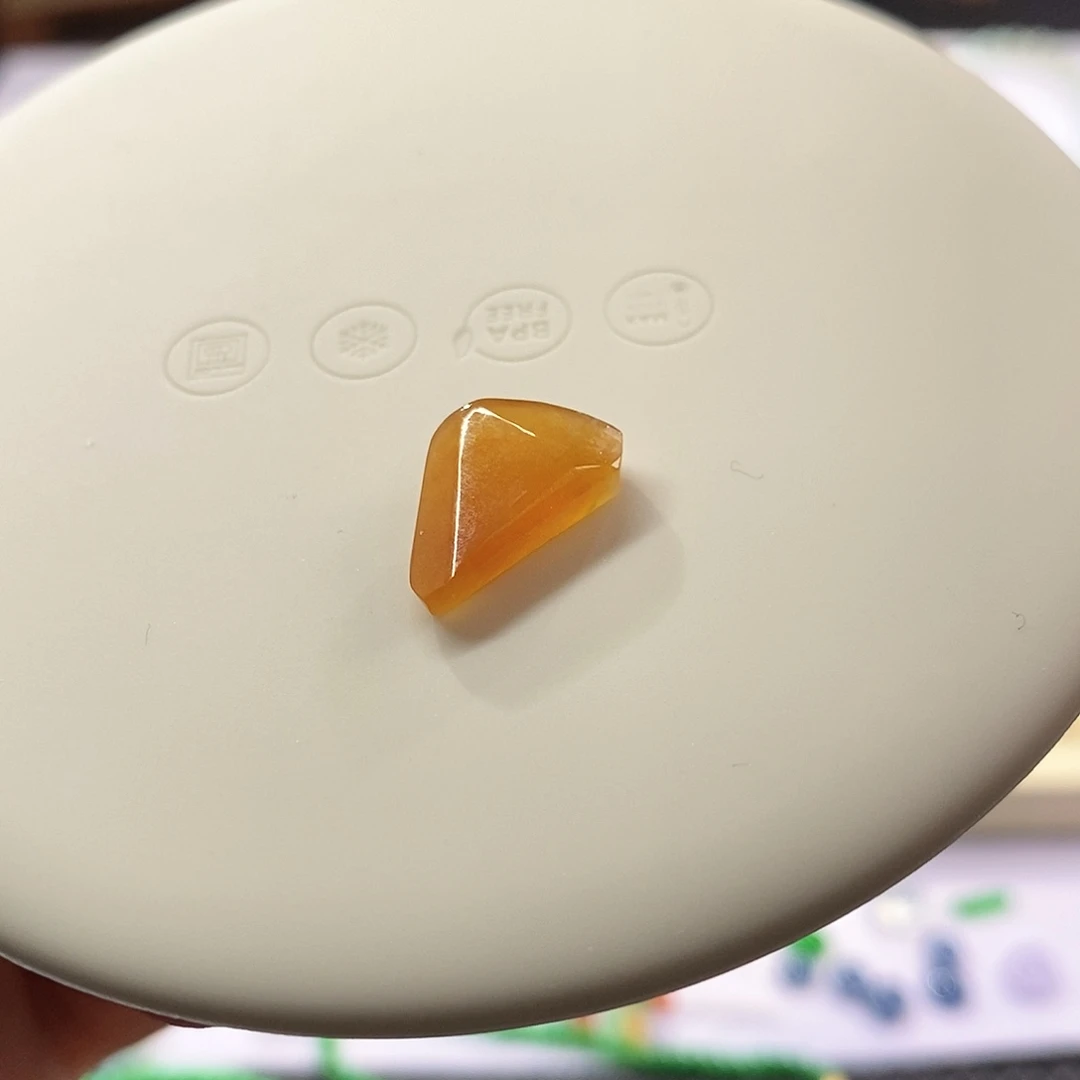 翡翠裸石高冰橘黄随行