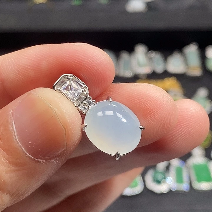 翡翠银S925镀金镶嵌颈饰