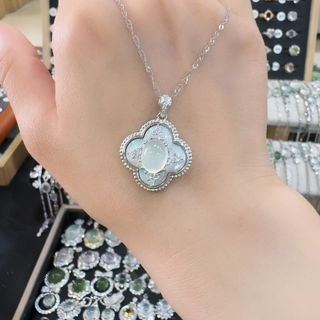 蛇纹石玉银S925镶嵌吊坠(不含链)脆*鯊