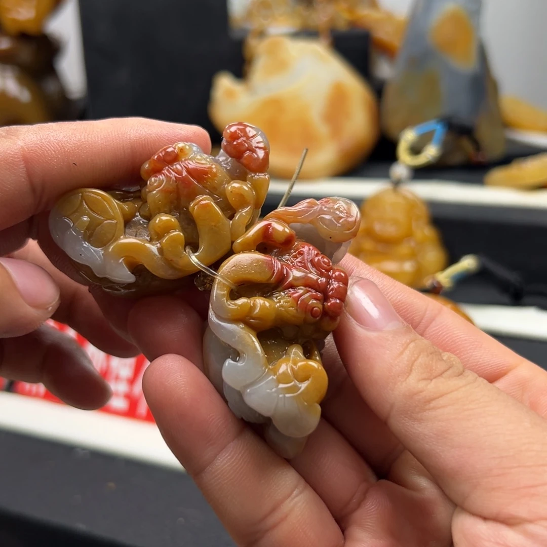 石英质玉（黄龙玉）未镶嵌黄龙玉