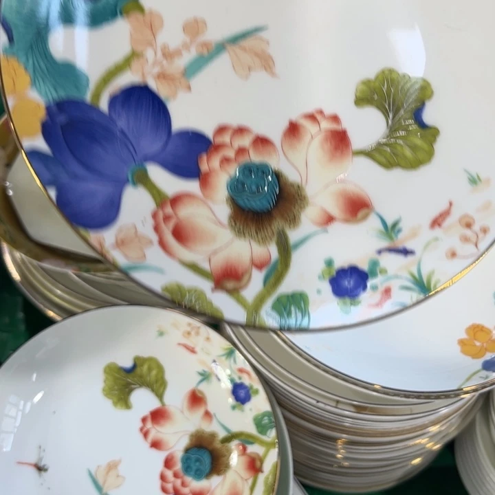 瓷片荷塘八寸浅盘四个