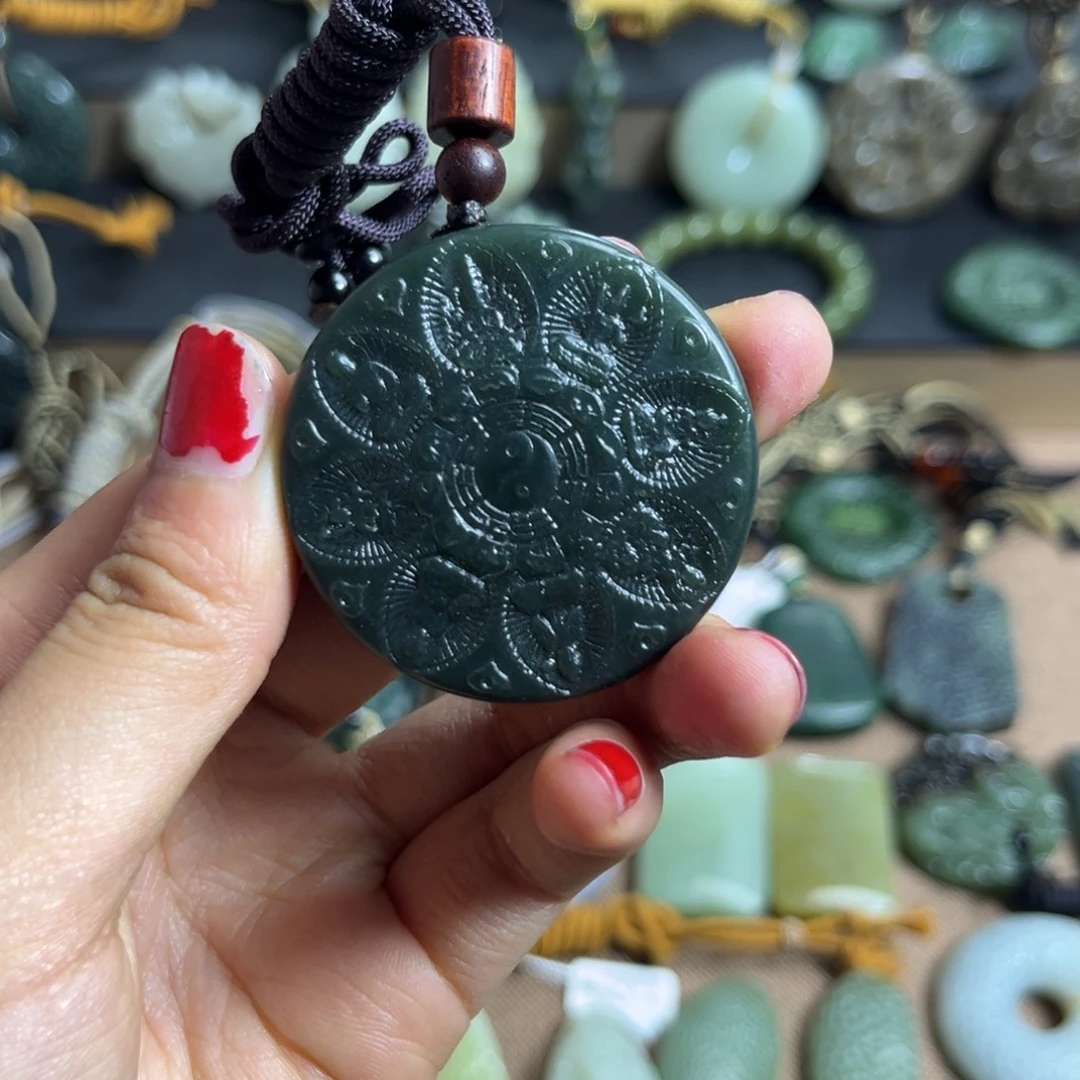 和田玉（糖玉）未镶嵌颈饰