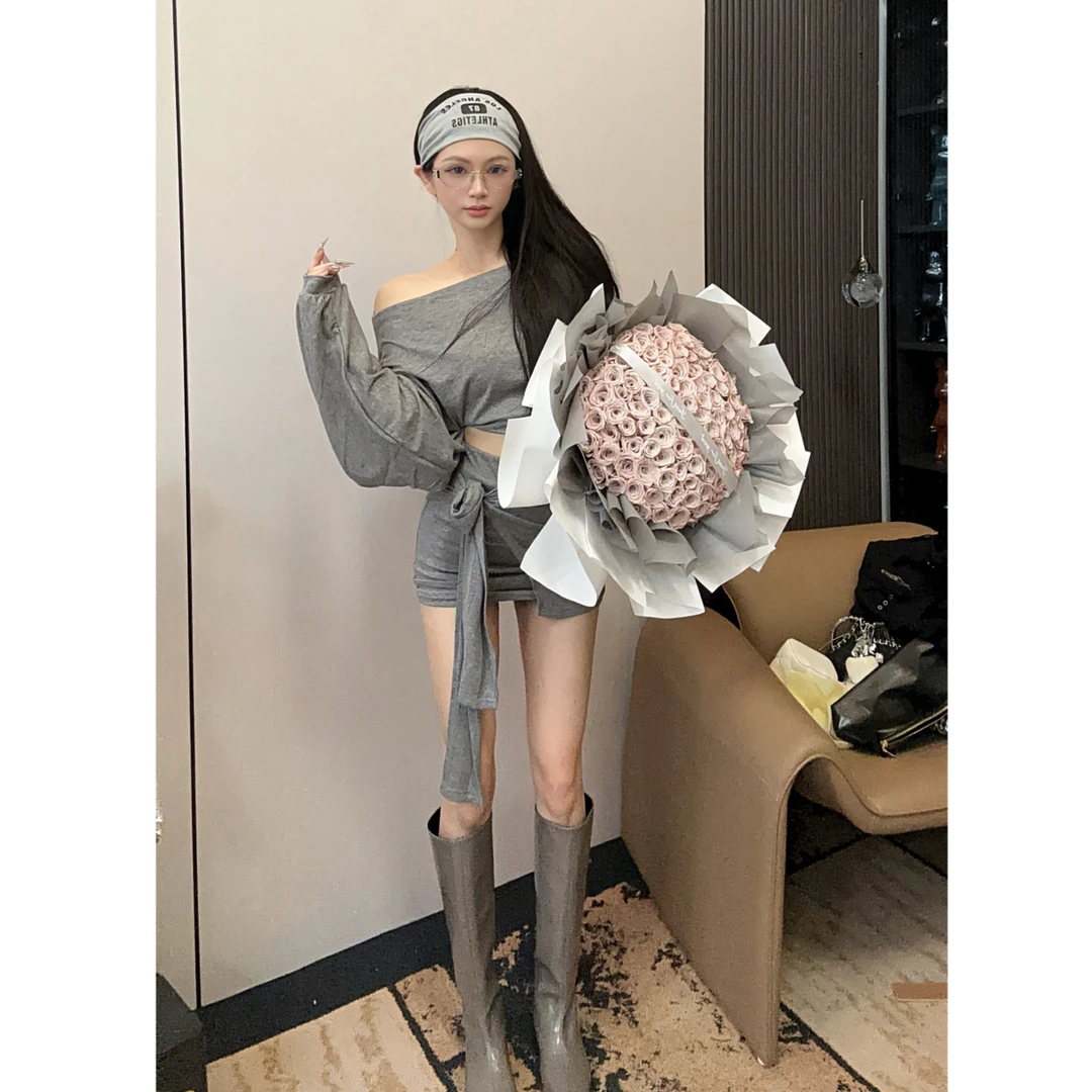 July ·Seven 9/10《一眼万年》超爱一字肩上衣裙子腰封三件套