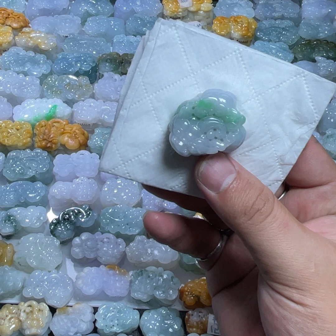 翡翠未镶嵌颈饰天然