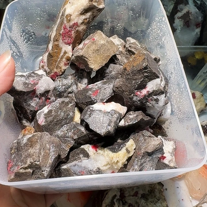 平***哥天然辰砂天然朱砂原矿石两斤重