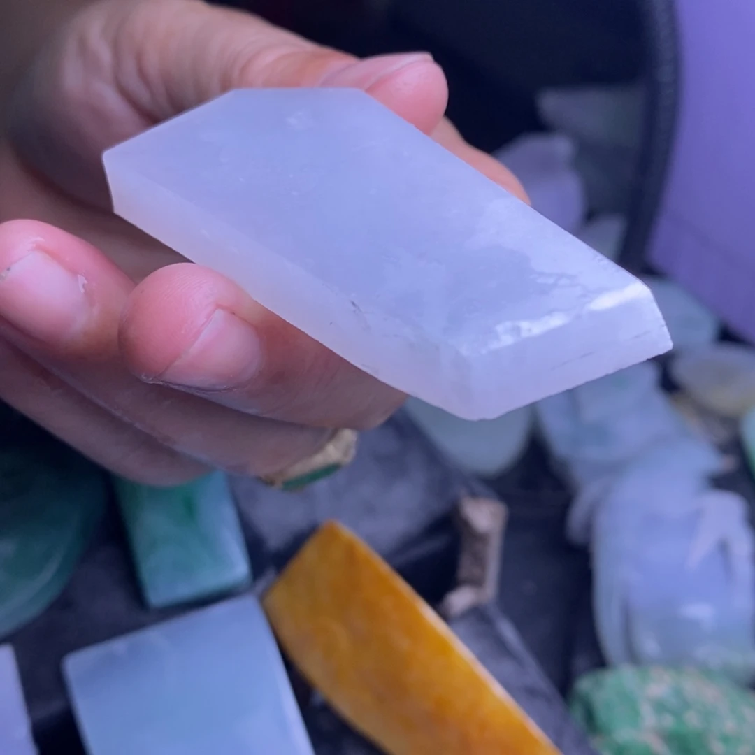 定制翡翠未镶嵌