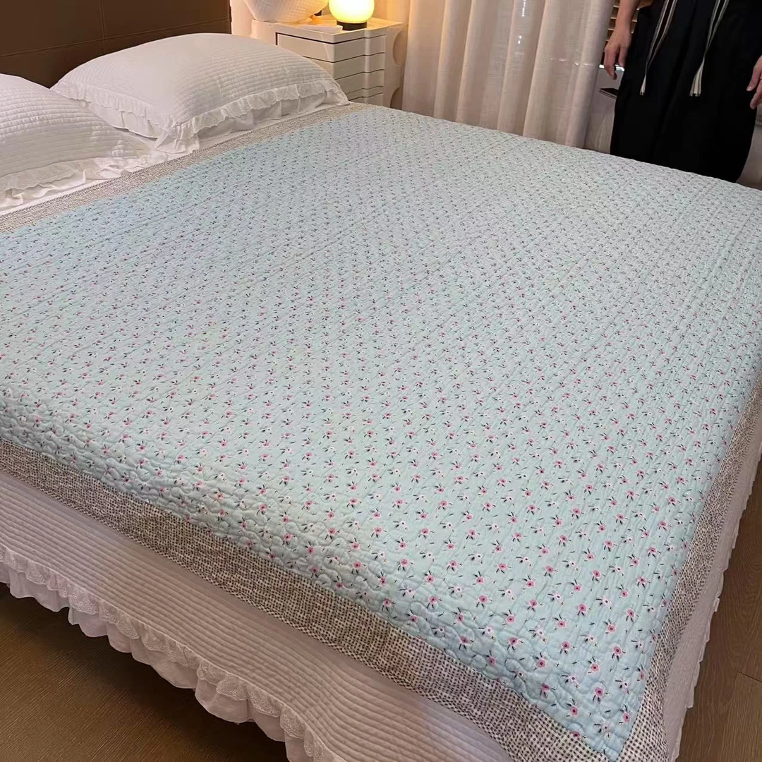小篮花150*200拼接绗缝夹棉床盖可铺可盖