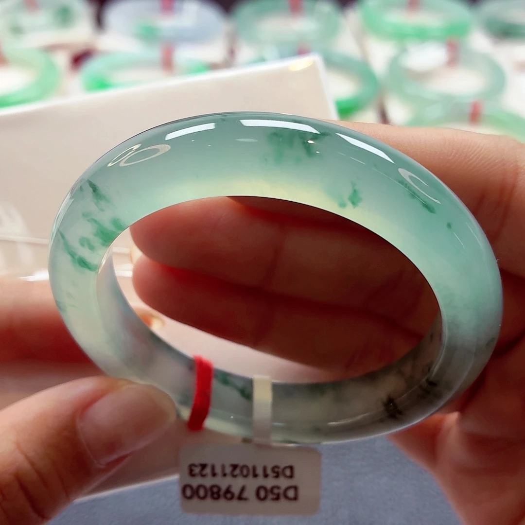 翡翠未镶嵌手镯68高冰种冰飘飘花小手捡漏49.8-07