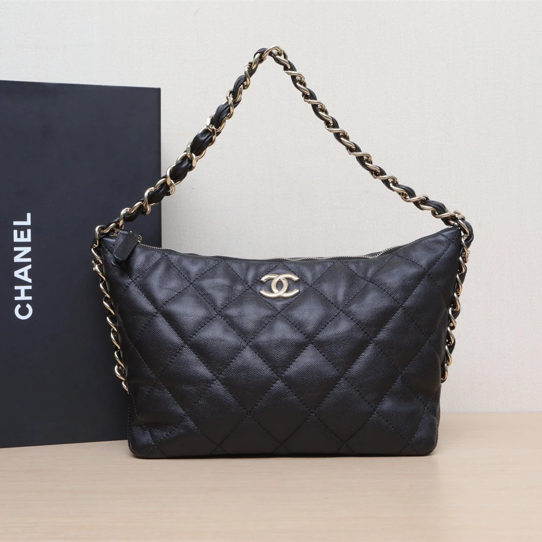 99新 Chanel/香奈儿 【娇香奈儿季节款24P 嬉皮单肩包 芯片 992811