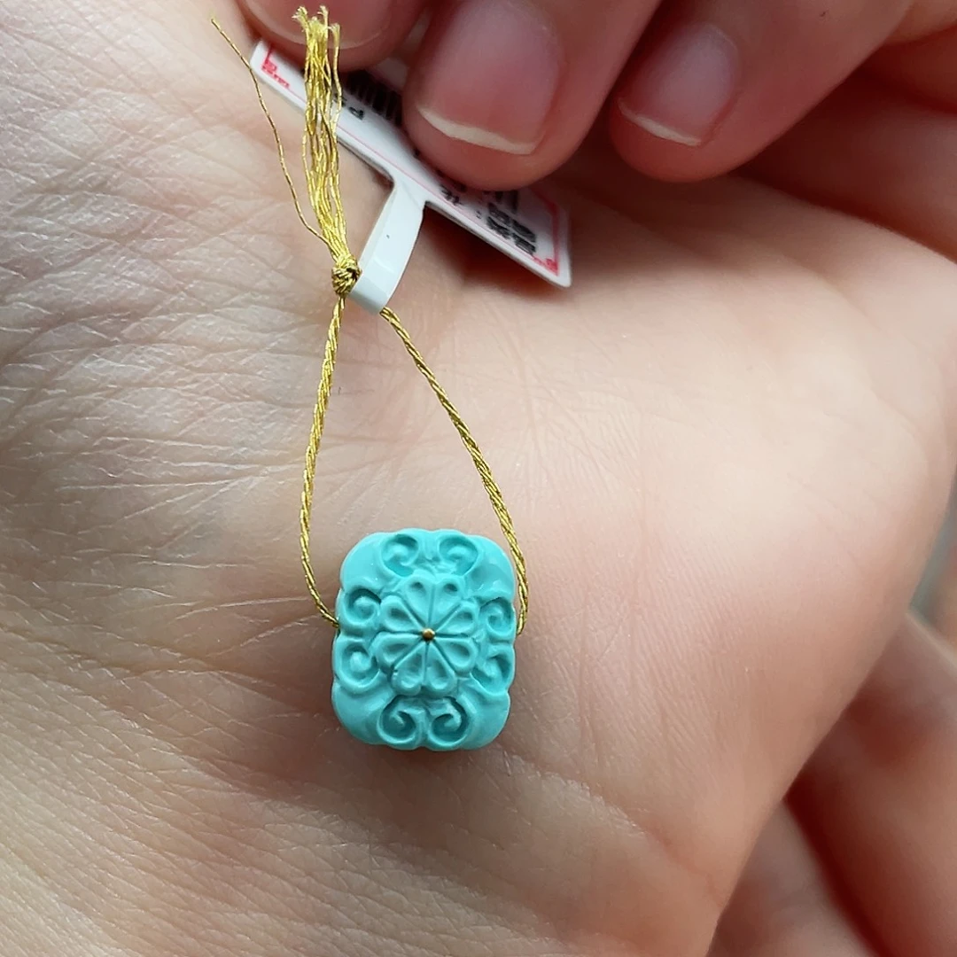 绿松石颈饰未镶嵌