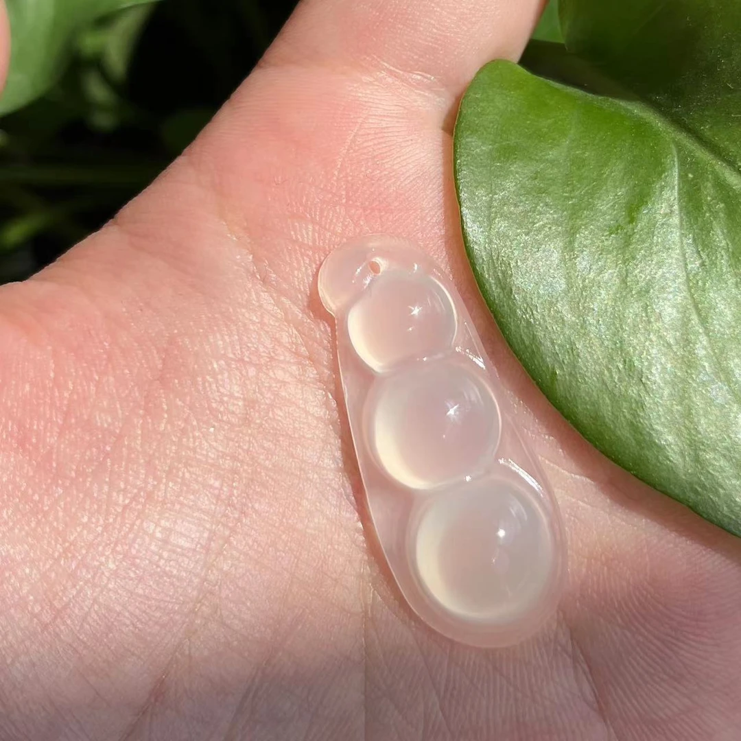 玉髓/玛瑙吊坠无镶嵌缅甸天然玉髓冰透四季豆吊坠