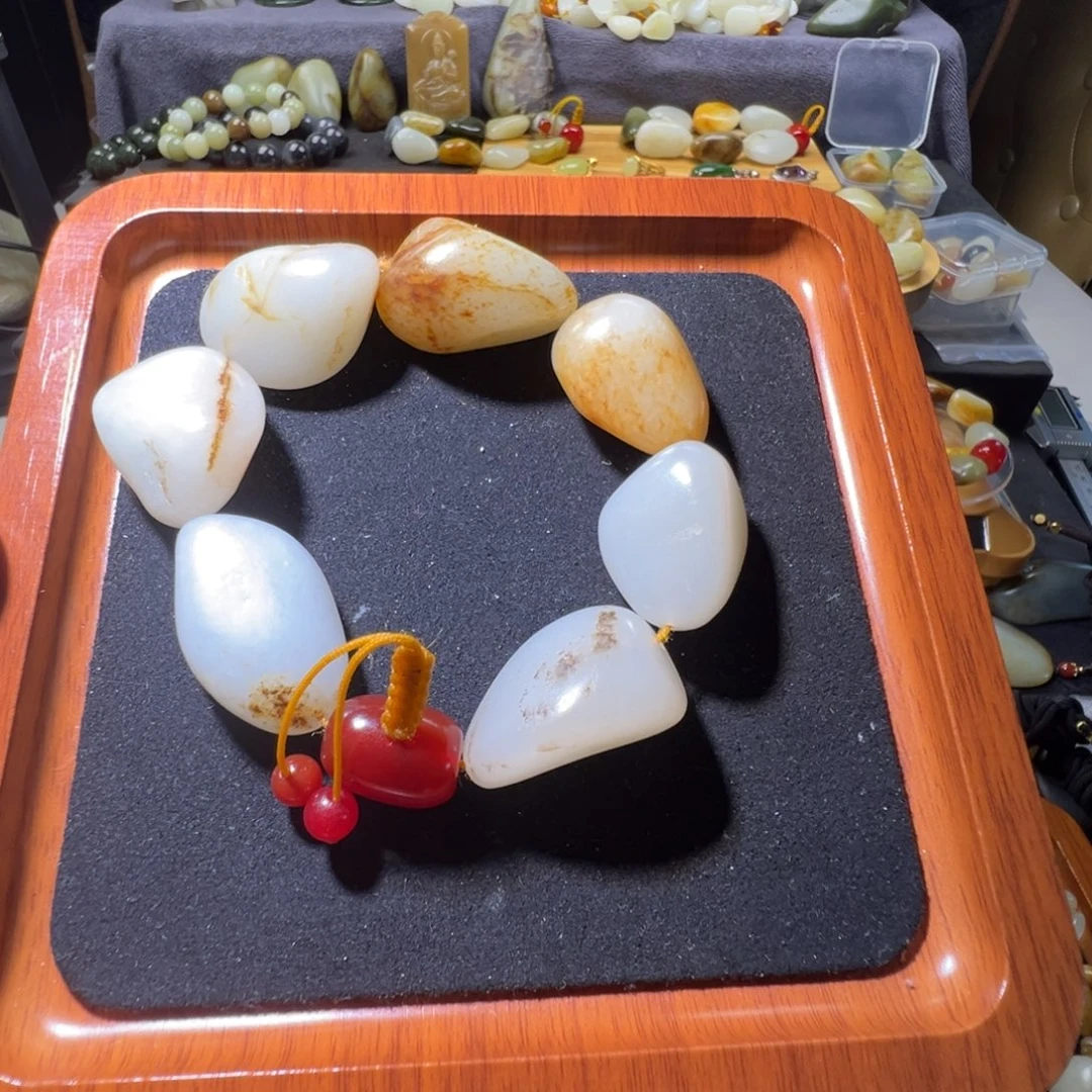 一***阳和田玉未镶嵌手串