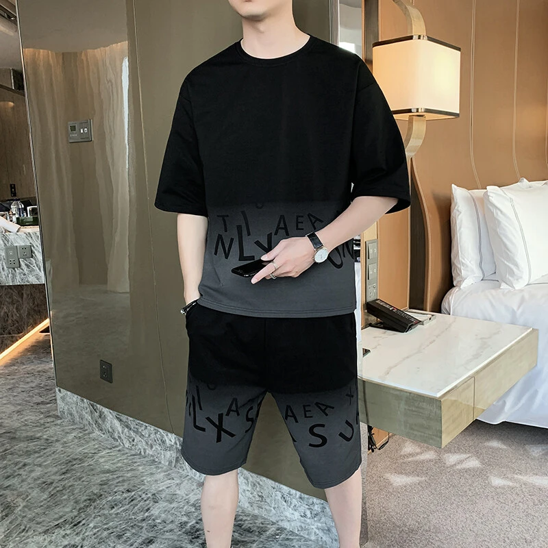 2025套装新款运动休闲夏季薄款冰丝帅气衣服短袖t恤短裤潮牌男装