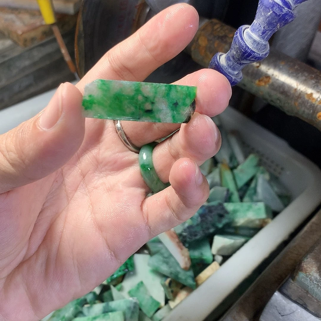 未镶嵌定制翡翠炸****翡翠