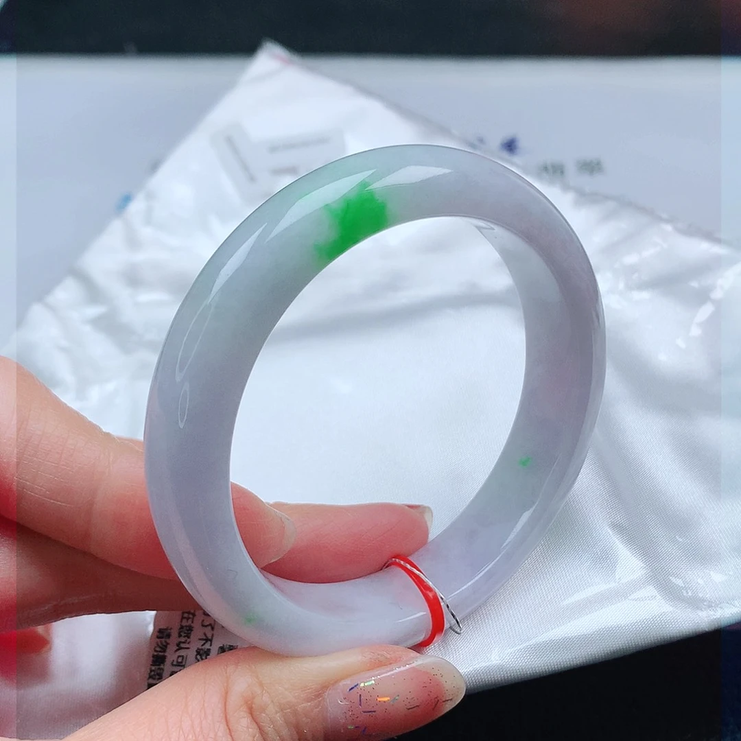 翡翠手镯未镶嵌53圈