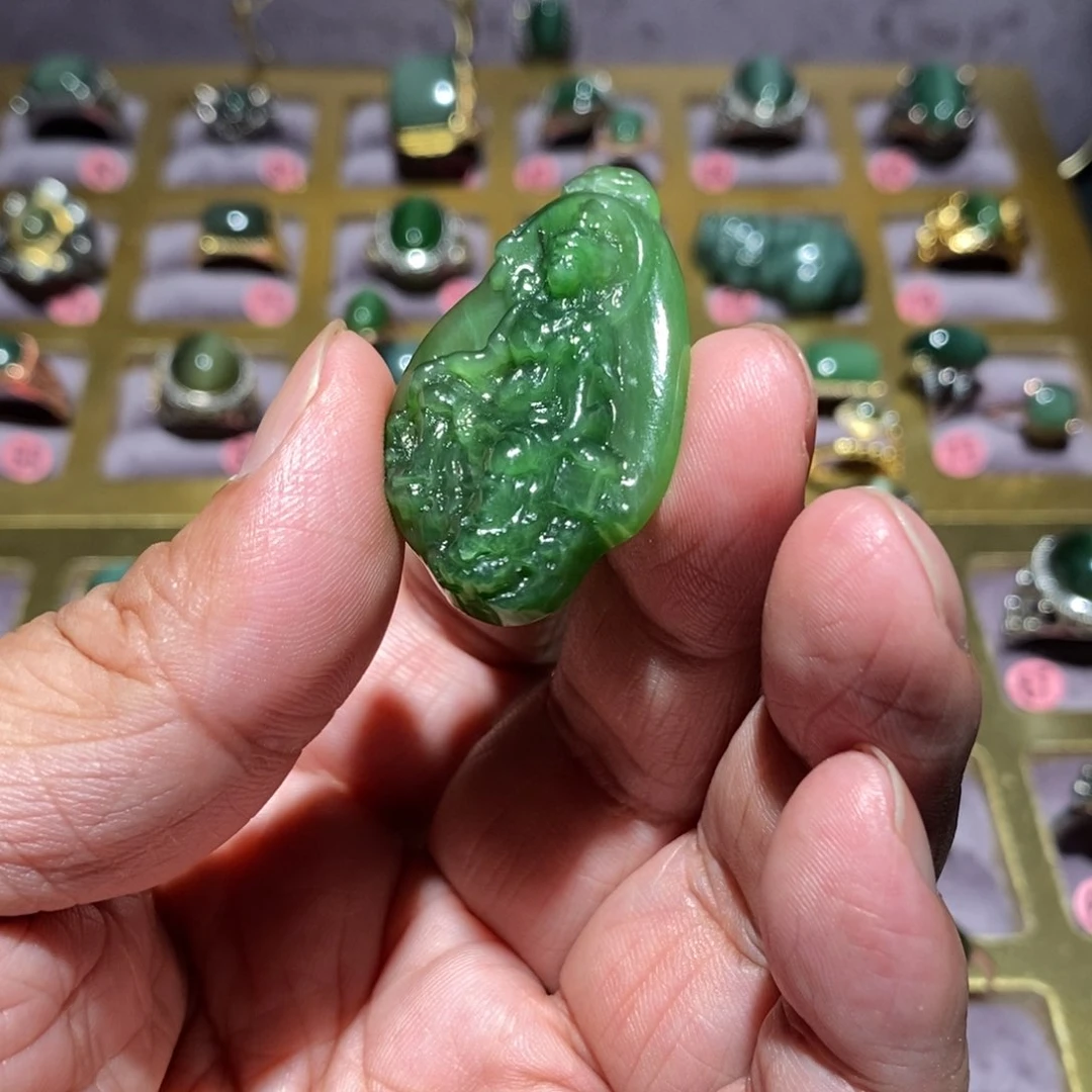 和田玉（碧玉）未镶嵌挂件知****品