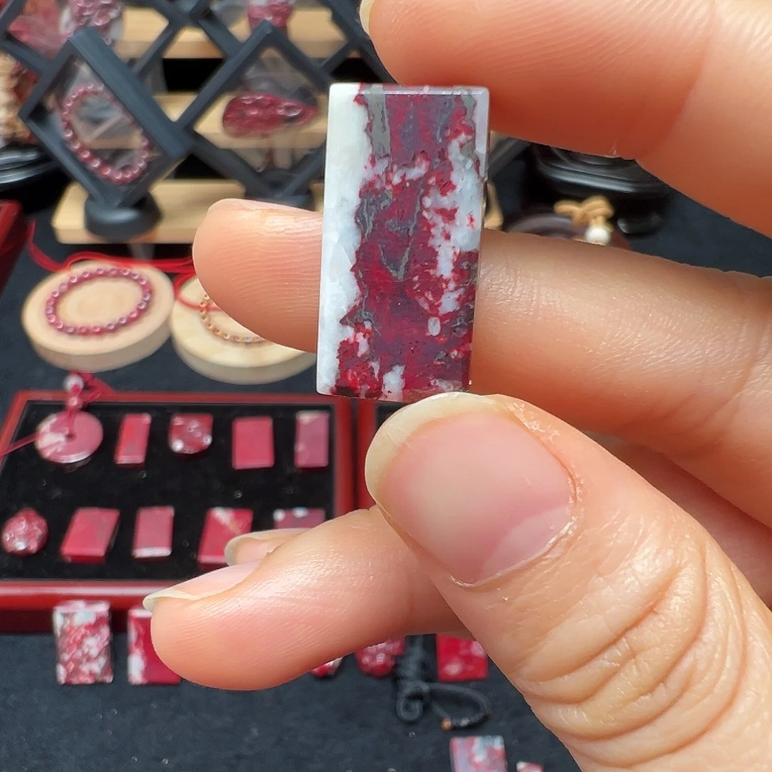 天然辰砂天然朱砂无事牌