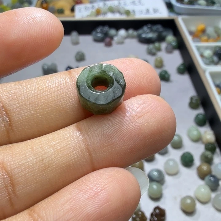 未镶嵌和田玉珠宝半成品