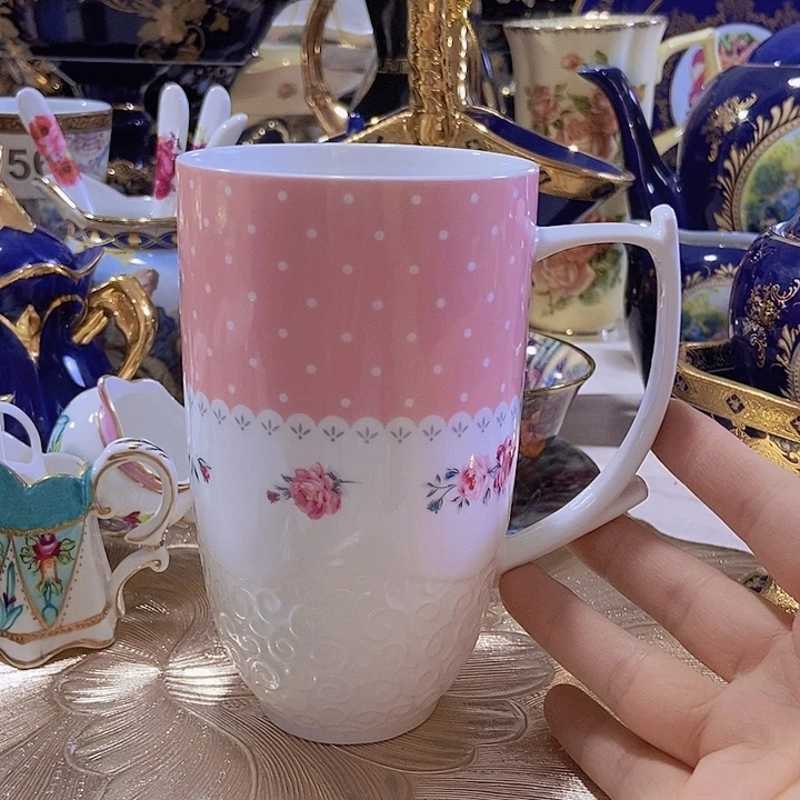 瓷片1只……………………………………………