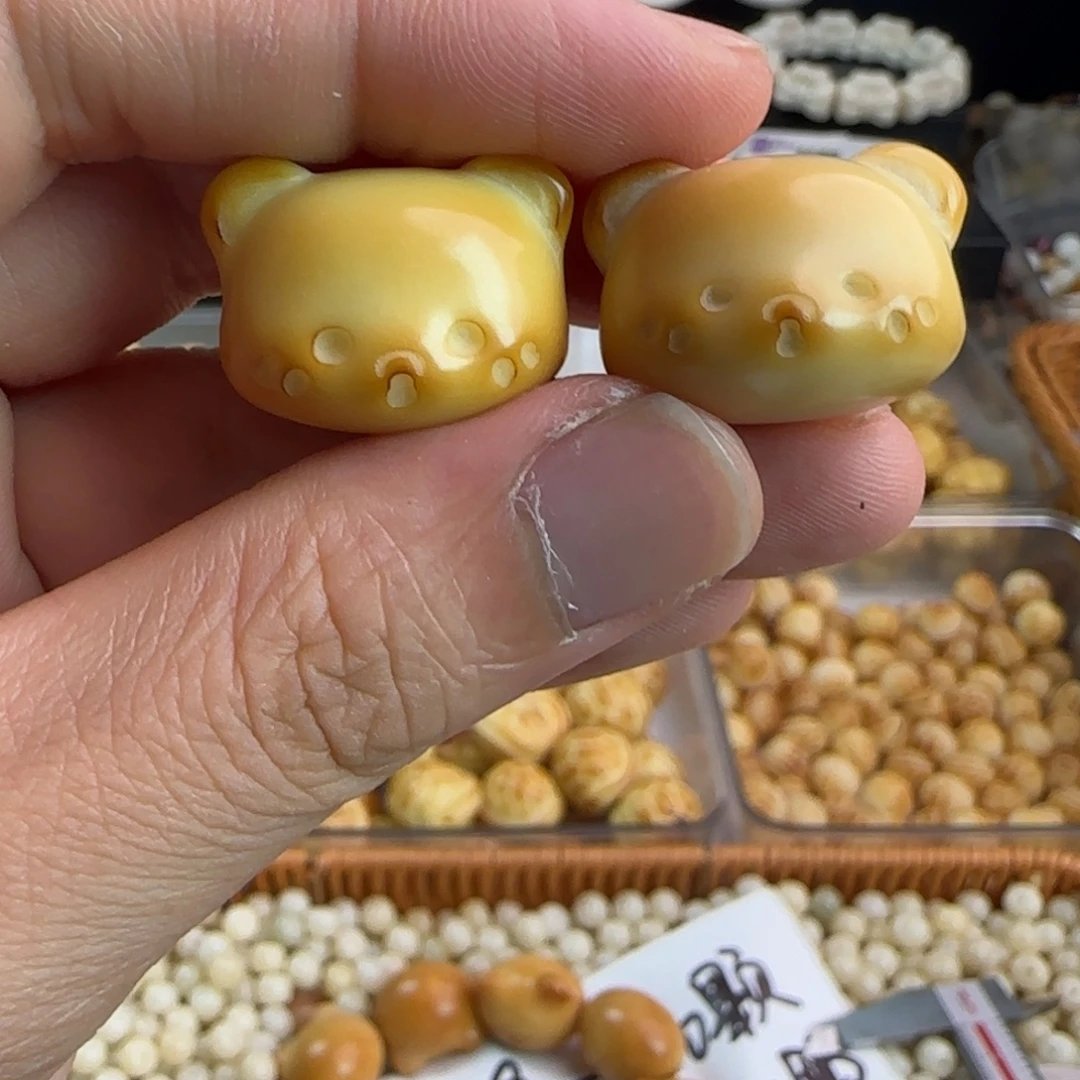 吊坠菩提根/象牙果炭烤熊头2颗