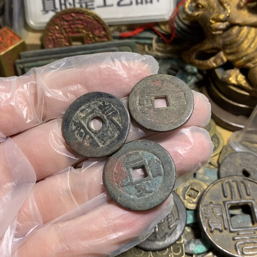 铜现代工艺品学习币