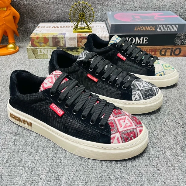 素面青春潮流民族风板鞋休闲舒适透气低帮平跟板鞋经典