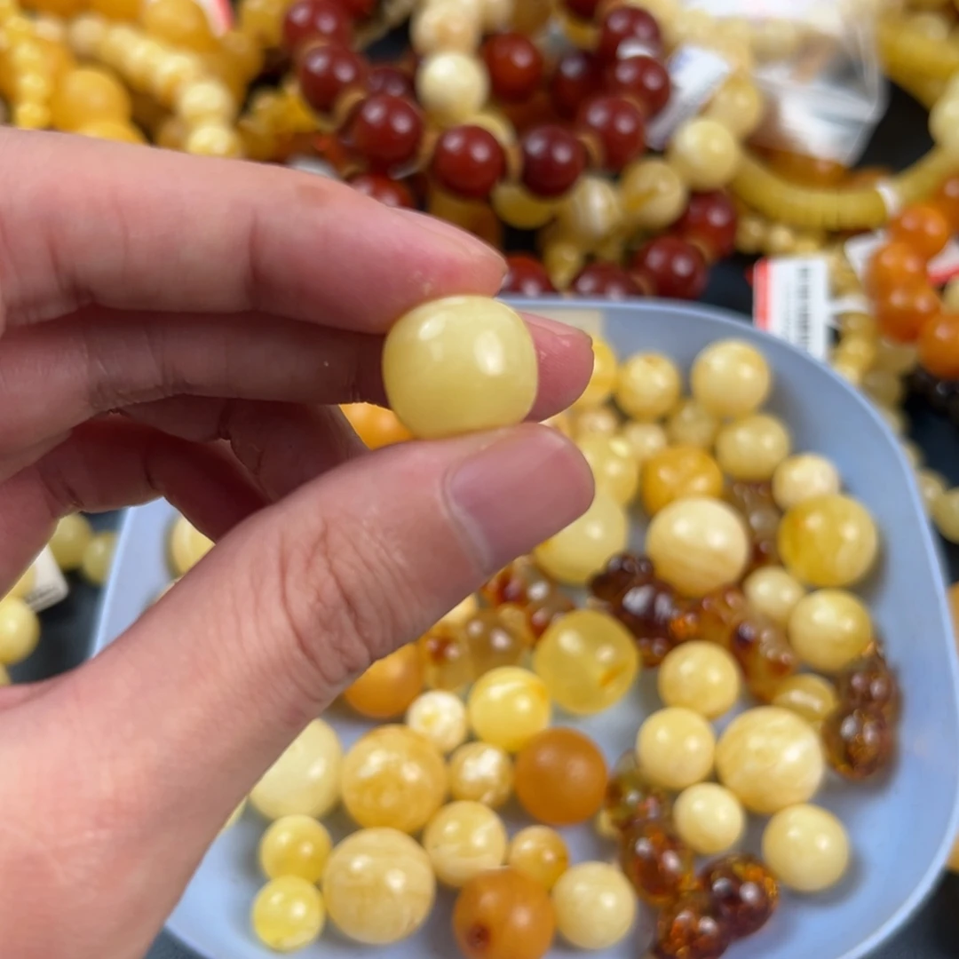 琥珀未镶嵌珠宝奇石