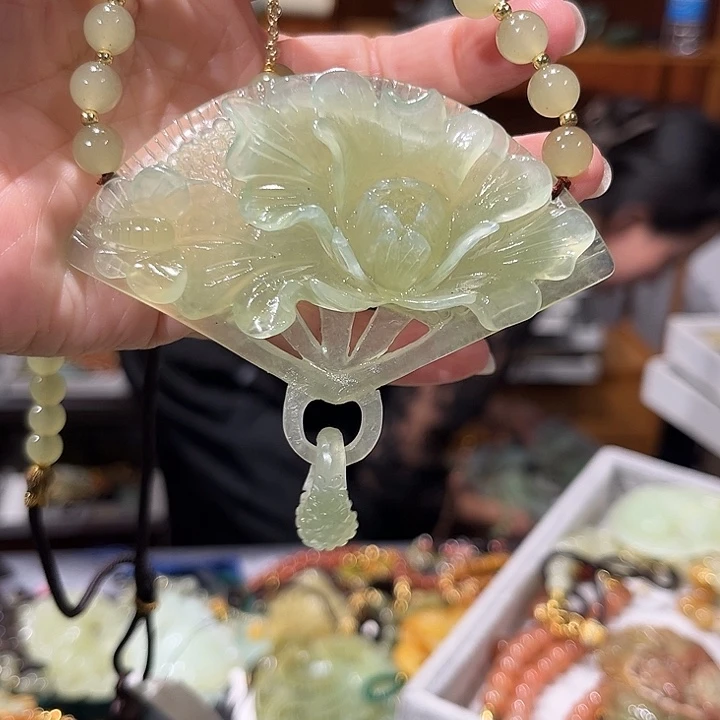 未镶嵌岫玉毛衣链