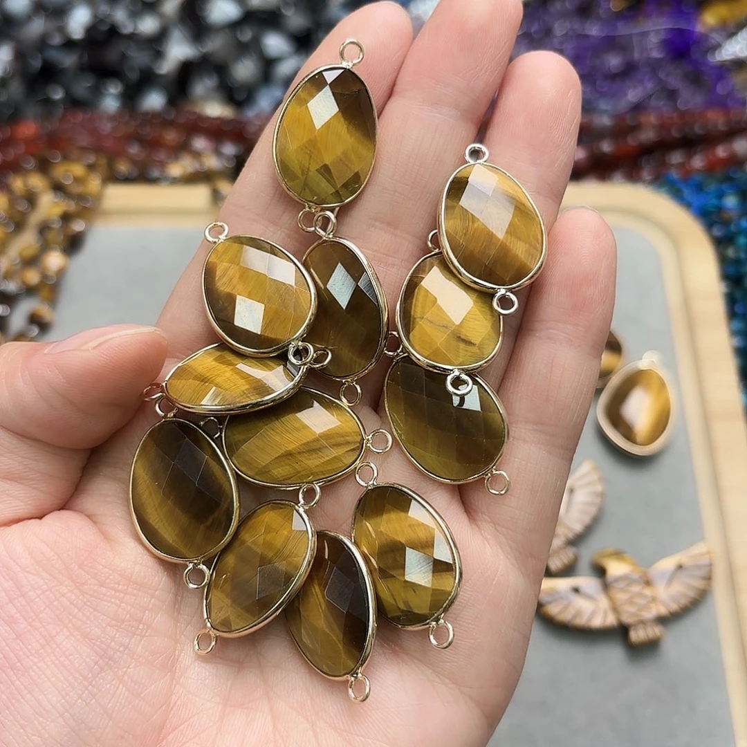 玛瑙/玉髓未镶嵌珠宝半成品17×31虎眼双吊一颗