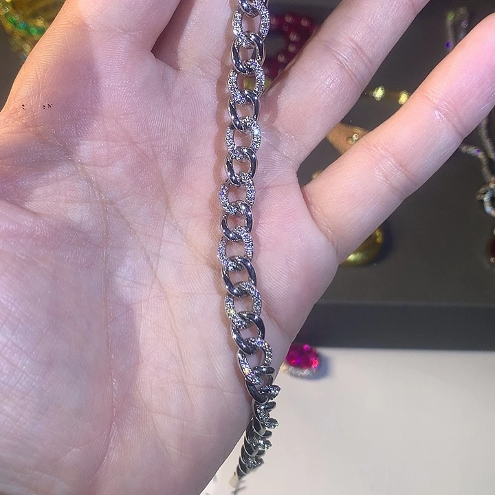 非金属68手链。