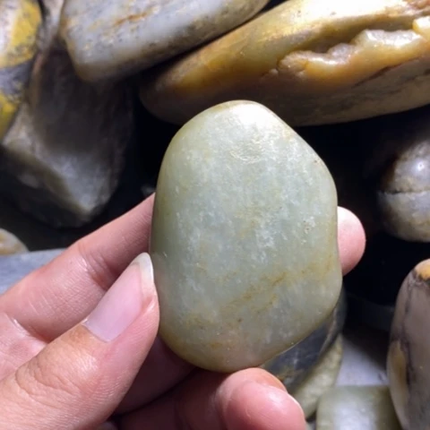 未镶嵌和田玉(糖玉)挂件