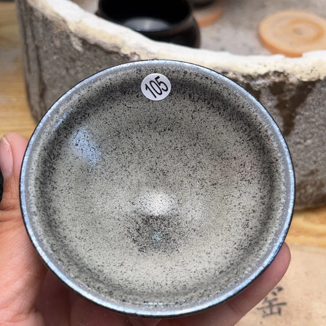 茶盏义兴龙窑坚持真柴烧