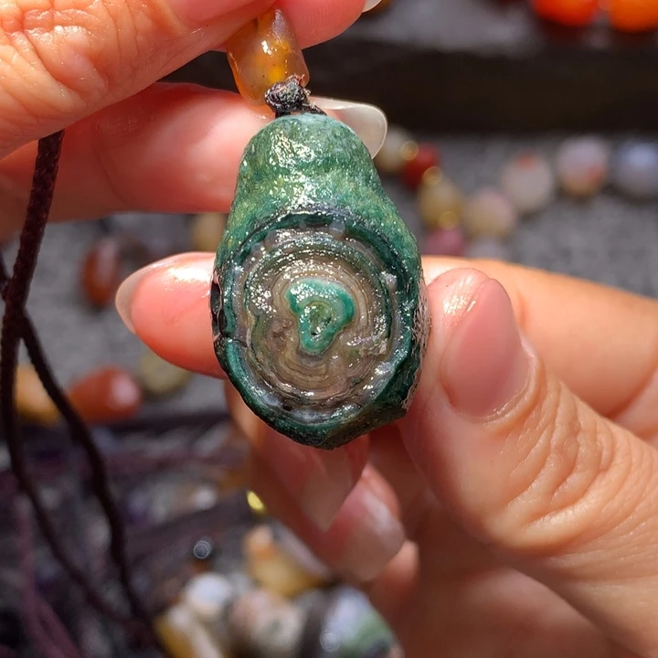 玛瑙/玉髓未镶嵌珠宝半成品