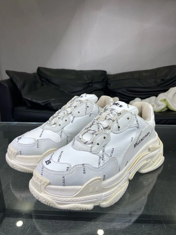95新 Balenciaga/巴黎世家 老爹鞋triple s满印弹幕43码配盒