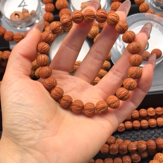 桃核吊坠精品玉龙脊1.1