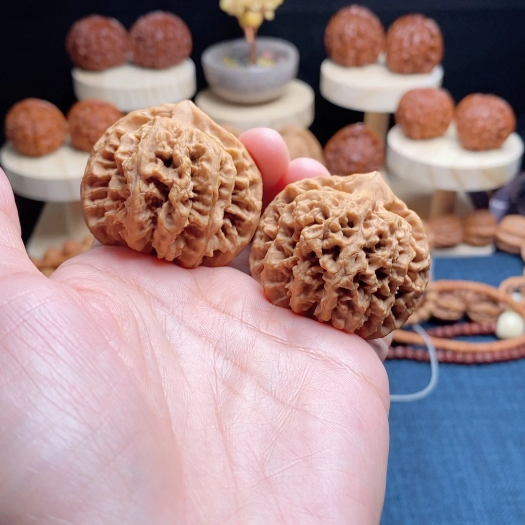 吊坠桃核野生龙脊41.5